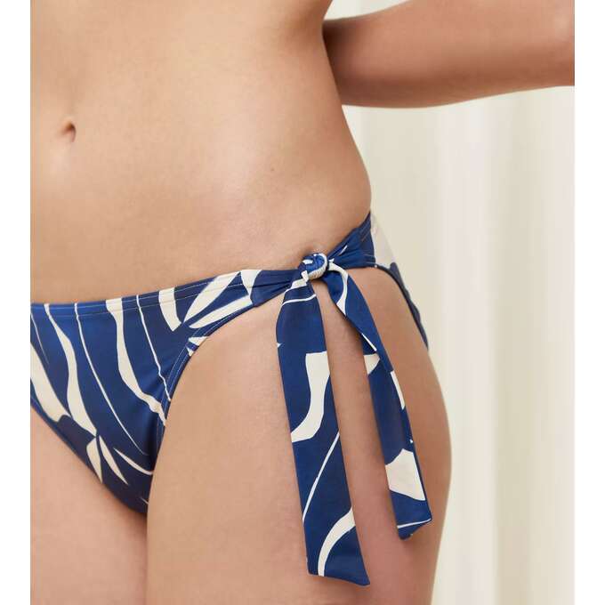 Summer Allure Tai