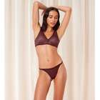 Triumph Signature Sheer String