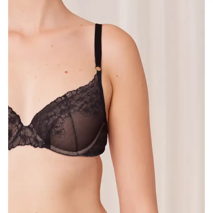 Bright Spotlight WHU