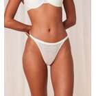 Triumph Signature Sheer String