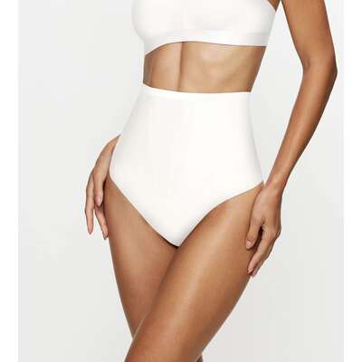 Triumph Shape Smart Highwaist String